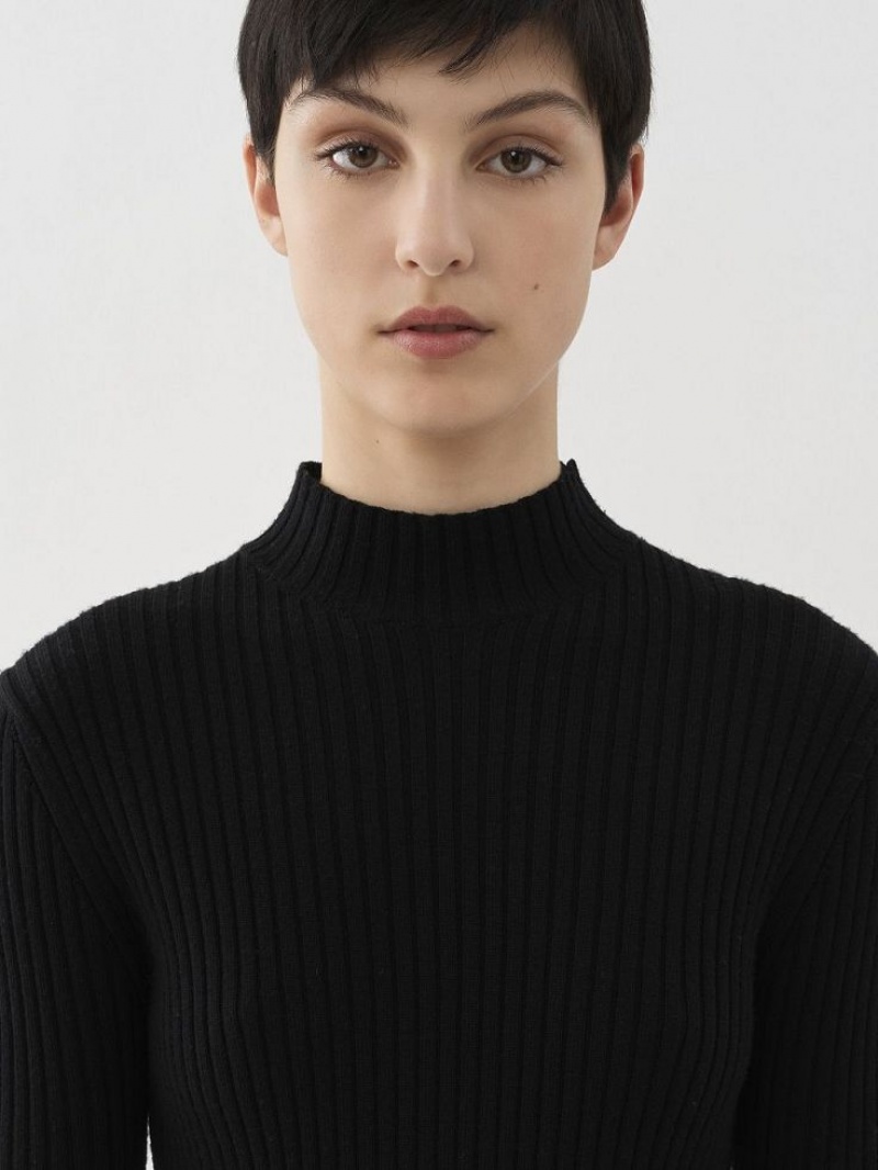 Black Chloe Mock-neck Knitwear | CHE-SR13919