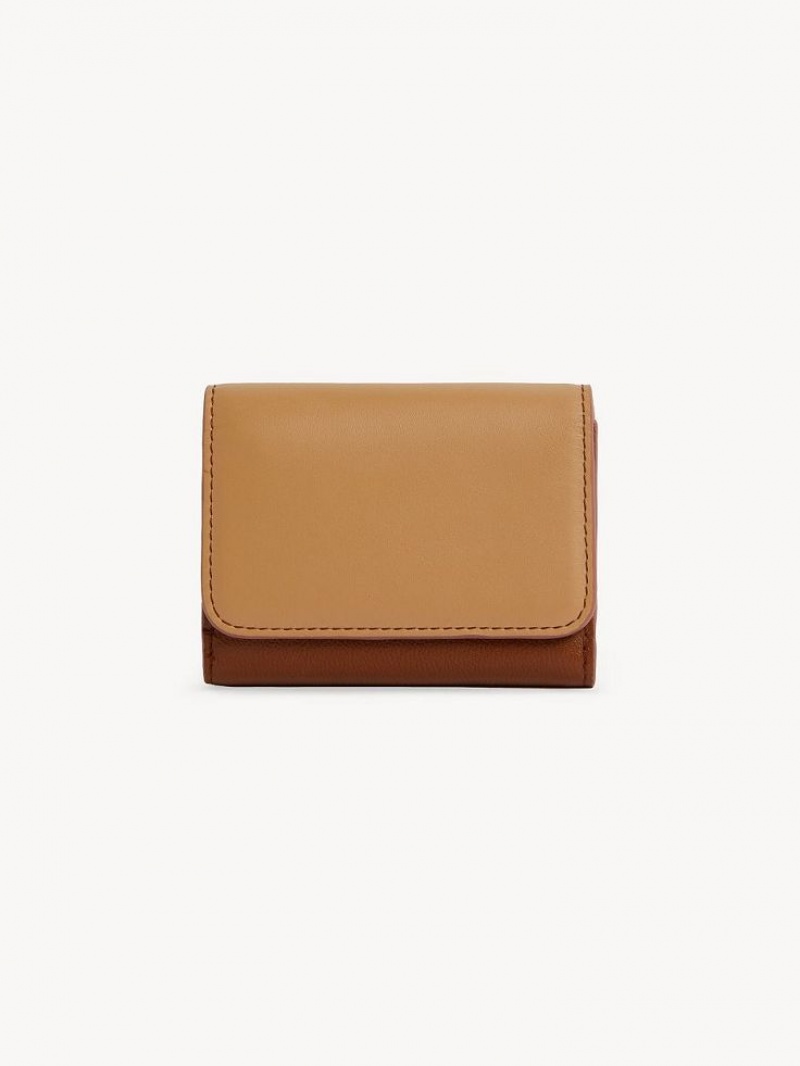 Caramel Chloe Layers Medium Tri-fold Compact Wallets | CHE-SR14896