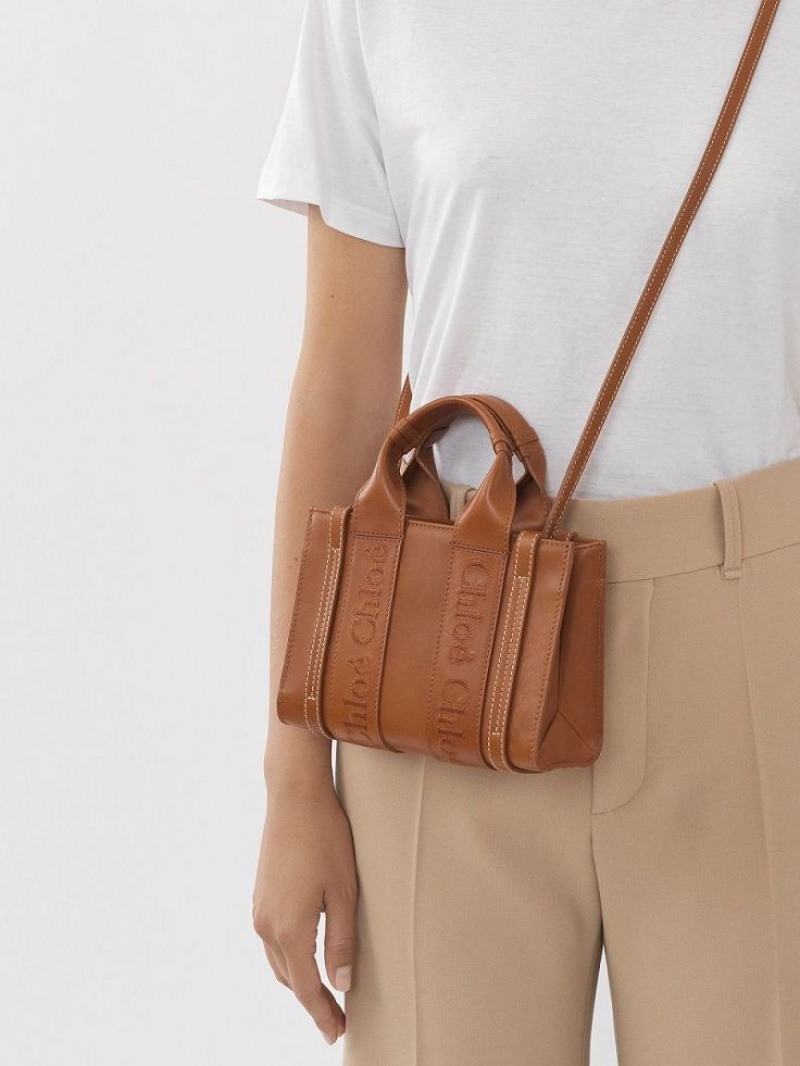 Caramel Chloe Mini Woody Crossbody Bags | CHE-SR13559