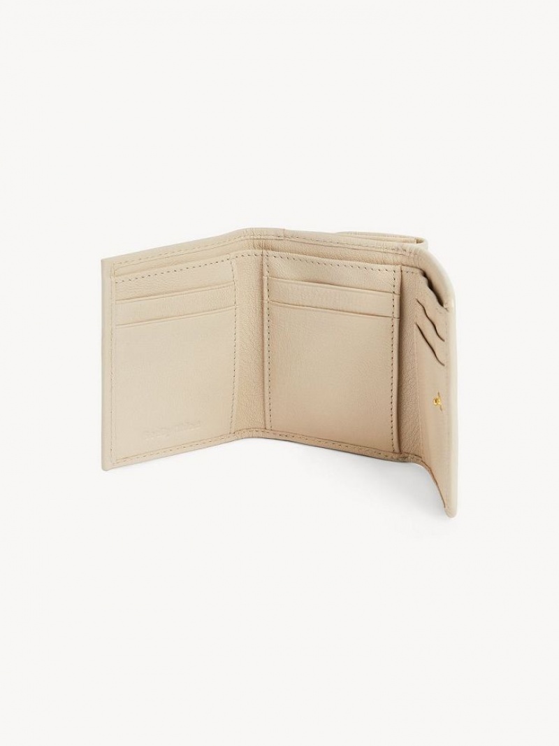 Cement Beige Chloe Saddie Medium Tri-fold Compact Wallets | CHE-SR14903