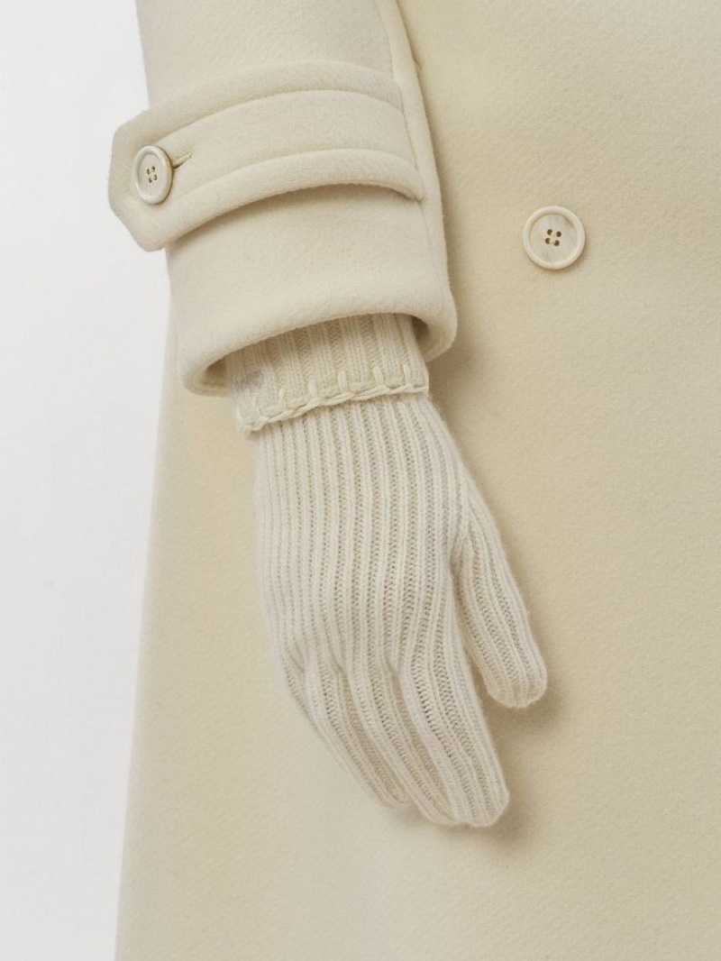 Eden White Chloe Ribbed Knit Gloves | CHE-SR14480