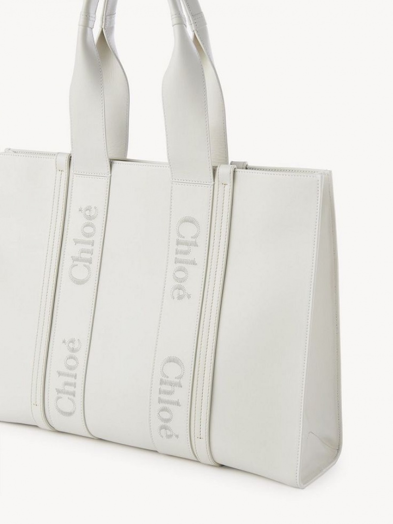 White Chloe Large Woody Tote Bags | CHE-SR13325