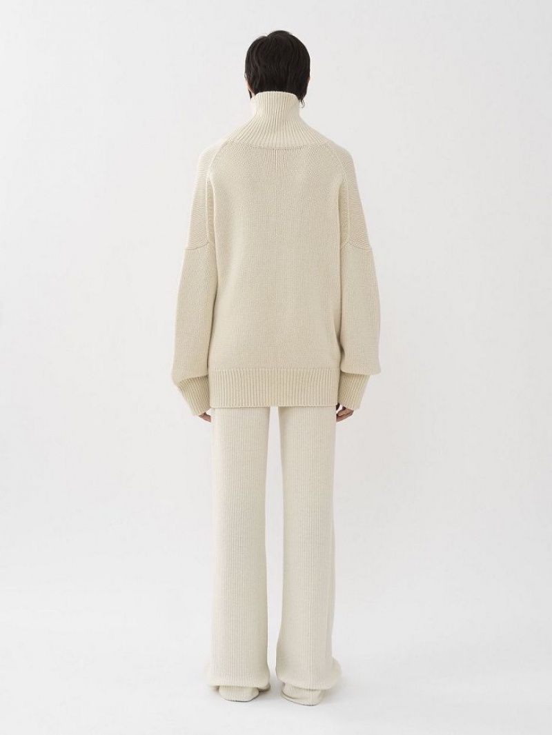 White Powder Chloe Oversized High-neck Knitwear | CHE-SR13927